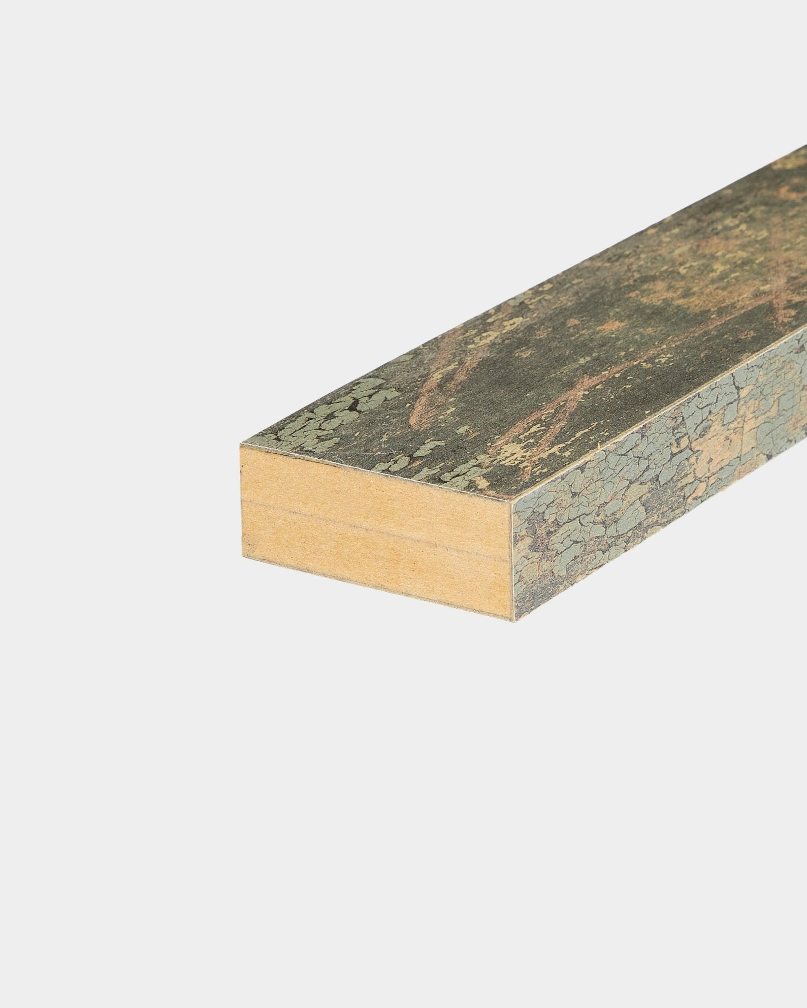 Close-up of WoodUpp CREATE end lamella in Oxide Grey (6.7 cm), highlighting its textured, layered acoustic panel surface against a white background.