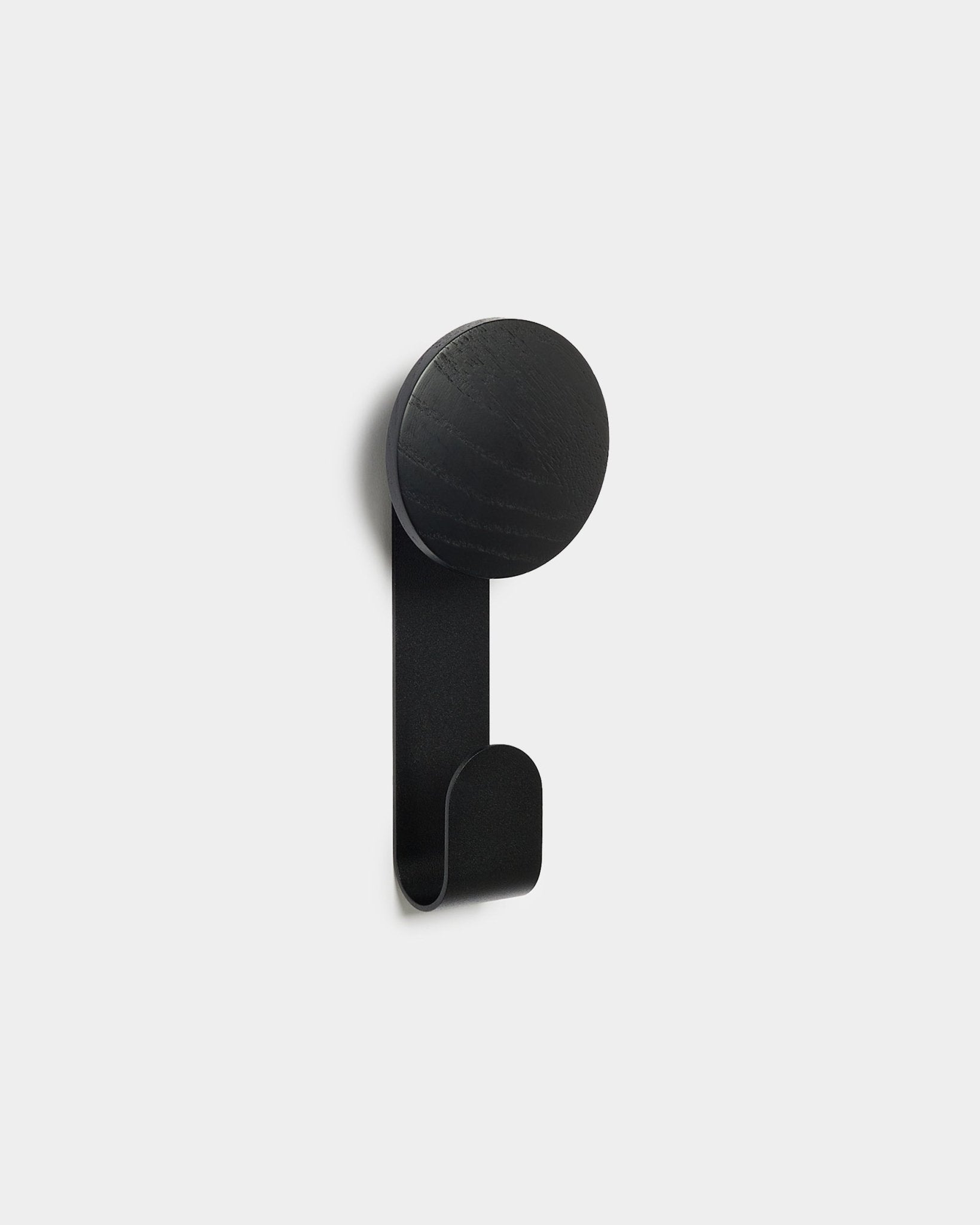 Linn | Vertical Hanger / Black Oak