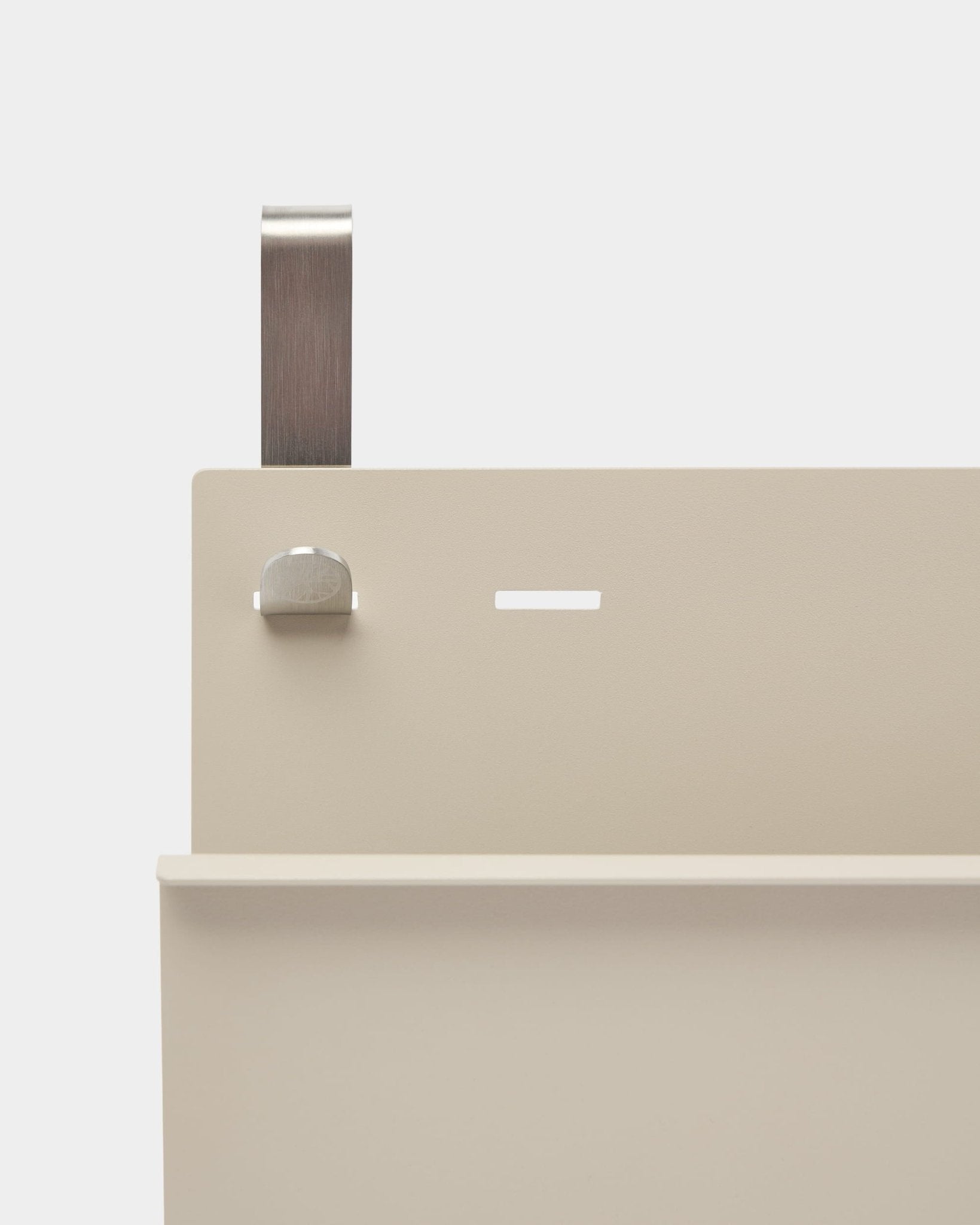 Nell | Magazine Storage / Beige